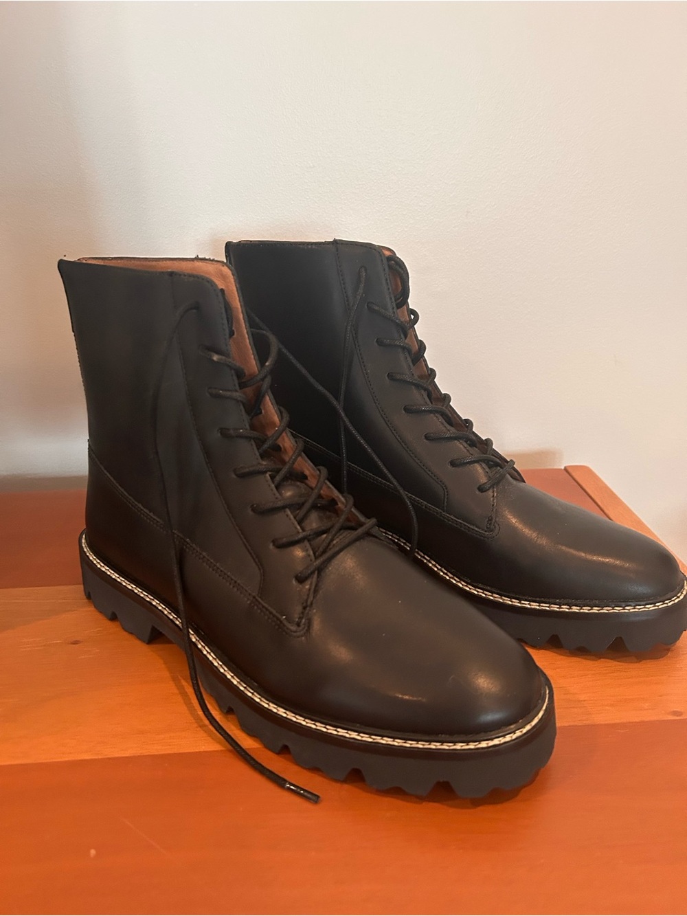 Madewell Citywalk Lug Sole Boots Size 10 - Picture 2 of 4